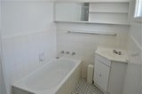 https://images.listonce.com.au/custom/160x/listings/42-evans-road-kew-vic-3101/277/01881277_img_04.jpg?arnc0EGYLLo