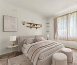 https://images.listonce.com.au/custom/160x/listings/42-fellowes-street-seaford-vic-3198/196/01943196_img_05.jpg?QkQVyDnkzFk
