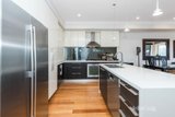 https://images.listonce.com.au/custom/160x/listings/42-francis-street-yarraville-vic-3013/392/01751392_img_08.jpg?IUhg4ZY7neU