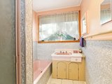 https://images.listonce.com.au/custom/160x/listings/42-giddings-street-north-geelong-vic-3215/185/01699185_img_06.jpg?BJFPHN5-bFQ