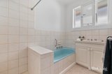 https://images.listonce.com.au/custom/160x/listings/42-gissing-street-blackburn-south-vic-3130/806/01814806_img_07.jpg?xqDsYJhk9iQ