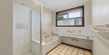 https://images.listonce.com.au/custom/160x/listings/42-green-gully-road-keilor-vic-3036/043/01987043_img_07.jpg?qUfCpGCrVqk