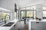 https://images.listonce.com.au/custom/160x/listings/42-greenwood-street-briar-hill-vic-3088/487/01619487_img_09.jpg?Qh85yBB2BUQ