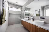 https://images.listonce.com.au/custom/160x/listings/42-greenwood-street-briar-hill-vic-3088/487/01619487_img_26.jpg?wgYIVakf1Lo