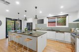 https://images.listonce.com.au/custom/160x/listings/42-highland-boulevard-ringwood-vic-3134/407/01134407_img_03.jpg?k5_cgJHZ5GQ