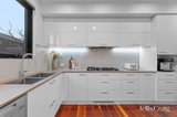 https://images.listonce.com.au/custom/160x/listings/42-highvale-road-glen-waverley-vic-3150/924/01752924_img_07.jpg?ZO7LIaTTYKw