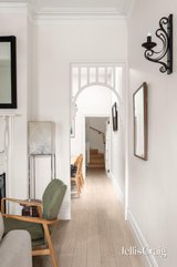 https://images.listonce.com.au/custom/160x/listings/42-hotham-street-collingwood-vic-3066/823/01969823_img_05.jpg?Y7le5uABnek