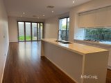 https://images.listonce.com.au/custom/160x/listings/42-junction-street-newport-vic-3015/212/01773212_img_10.jpg?3M7lBhasH2A