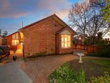 https://images.listonce.com.au/custom/160x/listings/42-kenny-street-balwyn-north-vic-3104/776/01683776_img_01.jpg?5k6JKi9ZfKc