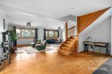 https://images.listonce.com.au/custom/160x/listings/42-lynnbrae-avenue-hurstbridge-vic-3099/499/01740499_img_06.jpg?O_qIRmX1Ub8