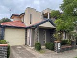 https://images.listonce.com.au/custom/160x/listings/42-maddox-road-newport-vic-3015/513/01611513_img_04.jpg?wFSlGKjXPRM