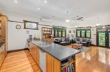 https://images.listonce.com.au/custom/160x/listings/42-margaret-street-carnegie-vic-3163/171/00377171_img_06.jpg?2XF8aIajy_o