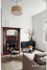 https://images.listonce.com.au/custom/160x/listings/42-mclachlan-street-northcote-vic-3070/256/01973256_img_05.jpg?S9KjJ8N5_G0