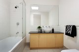 https://images.listonce.com.au/custom/160x/listings/42-melville-street-hawthorn-vic-3122/587/00610587_img_03.jpg?eQyr7ZZv5SY