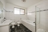 https://images.listonce.com.au/custom/160x/listings/42-moira-avenue-reservoir-vic-3073/444/01906444_img_08.jpg?sZBVOrP3-yk