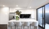 https://images.listonce.com.au/custom/160x/listings/42-ormond-road-ormond-vic-3204/447/01765447_img_09.jpg?yNNSB-Iu6cE