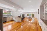 https://images.listonce.com.au/custom/160x/listings/42-panoramic-grove-glen-waverley-vic-3150/672/01929672_img_10.jpg?QDfhDeVyM9w