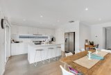 https://images.listonce.com.au/custom/160x/listings/42-patterson-street-safety-beach-vic-3936/481/01844481_img_05.jpg?_JeiTMbd1RA