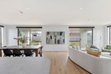 https://images.listonce.com.au/custom/160x/listings/42-regal-road-st-leonards-vic-3223/553/01914553_img_06.jpg?UuwnjbTLnvI