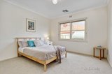 https://images.listonce.com.au/custom/160x/listings/42-robert-street-bulleen-vic-3105/916/00397916_img_09.jpg?_-dAnqf2IXY