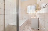 https://images.listonce.com.au/custom/160x/listings/42-royal-avenue-springvale-vic-3171/532/01980532_img_07.jpg?IRbn2baqTg4