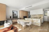 https://images.listonce.com.au/custom/160x/listings/42-scott-grove-glen-iris-vic-3146/568/01741568_img_05.jpg?y08Q17SkdZg