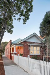 https://images.listonce.com.au/custom/160x/listings/42-south-crescent-northcote-vic-3070/839/01565839_img_23.jpg?3Y4lco1uEMc