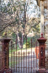 https://images.listonce.com.au/custom/160x/listings/42-valley-road-wattle-glen-vic-3096/868/01768868_img_26.jpg?BQ4XyoWpFiM