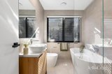 https://images.listonce.com.au/custom/160x/listings/420-staley-street-brunswick-vic-3056/034/01767034_img_07.jpg?UtA-9zYBnGs