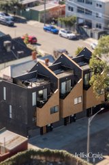 https://images.listonce.com.au/custom/160x/listings/420-staley-street-brunswick-vic-3056/034/01767034_img_14.jpg?s_6I9VytVW0