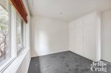 https://images.listonce.com.au/custom/160x/listings/4205-auburn-road-hawthorn-vic-3122/639/01651639_img_09.jpg?QLo-a60YGxM