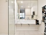 https://images.listonce.com.au/custom/160x/listings/42051-queensbridge-square-southbank-vic-3006/217/01090217_img_09.jpg?LZJalGj6H3k