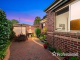 https://images.listonce.com.au/custom/160x/listings/421-23-surrey-road-west-croydon-vic-3136/770/01525770_img_16.jpg?NQkgFYYLB1Q