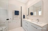 https://images.listonce.com.au/custom/160x/listings/421-25-cambridge-road-mooroolbark-vic-3138/738/01812738_img_07.jpg?8yZPG24Ls-A