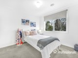 https://images.listonce.com.au/custom/160x/listings/421-lusher-road-croydon-vic-3136/931/01525931_img_07.jpg?2NjHBdcRHok