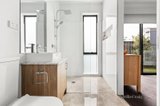 https://images.listonce.com.au/custom/160x/listings/421-new-street-south-kingsville-vic-3015/232/01691232_img_10.jpg?5Adkw88Pwt8