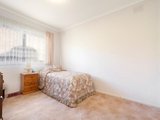 https://images.listonce.com.au/custom/160x/listings/421-simpsons-road-box-hill-vic-3128/070/01685070_img_05.jpg?Y4CI4pgO0is