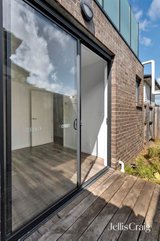 https://images.listonce.com.au/custom/160x/listings/422-brunswick-road-brunswick-west-vic-3055/728/01779728_img_10.jpg?niEF-F7XxLw