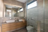 https://images.listonce.com.au/custom/160x/listings/422-faversham-road-canterbury-vic-3126/294/01704294_img_14.jpg?BcKnQfTKsm0