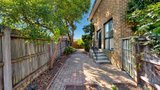 https://images.listonce.com.au/custom/160x/listings/422-hastings-road-hawthorn-east-vic-3123/685/01987685_img_07.jpg?MJD_fZlg8Lc