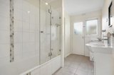 https://images.listonce.com.au/custom/160x/listings/423-25-olive-grove-mentone-vic-3194/250/01910250_img_03.jpg?hbSz6rrqNaQ