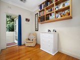 https://images.listonce.com.au/custom/160x/listings/423-pine-avenue-elwood-vic-3184/992/01794992_img_06.jpg?kG8KF19BFFk