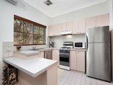 https://images.listonce.com.au/custom/160x/listings/423-pine-avenue-elwood-vic-3184/992/01794992_img_07.jpg?Idm5_x7uqsg