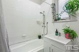 https://images.listonce.com.au/custom/160x/listings/424-clarke-street-northcote-vic-3070/576/01772576_img_05.jpg?wvEeC3dte_4