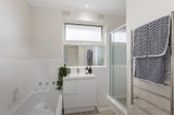 https://images.listonce.com.au/custom/160x/listings/424-clyde-street-surrey-hills-vic-3127/033/00724033_img_04.jpg?mR3SddqXOek