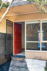 https://images.listonce.com.au/custom/160x/listings/424-rosella-street-murrumbeena-vic-3163/939/01261939_img_08.jpg?sbYZ3zsr6S8