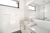 https://images.listonce.com.au/custom/160x/listings/425-bruce-street-coburg-vic-3058/757/01778757_img_05.jpg?p2-BZbzMgak
