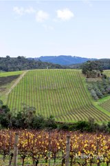https://images.listonce.com.au/custom/160x/listings/425-buttermans-track-st-andrews-vic-3761/510/01563510_img_25.jpg?FEbZPrszXL8