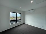 https://images.listonce.com.au/custom/160x/listings/4259-bellerine-street-south-geelong-vic-3220/115/01915115_img_12.jpg?kHdjJuuQfv8