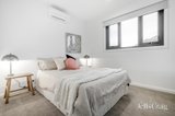 https://images.listonce.com.au/custom/160x/listings/426-glenauburn-road-lower-plenty-vic-3093/194/01781194_img_10.jpg?g9_Ry8ogqTQ